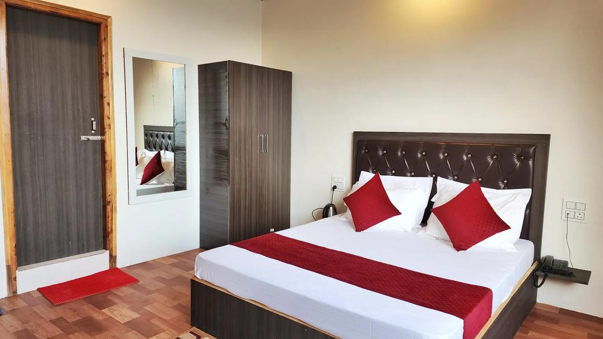 Royal Cedar B&B Simla India