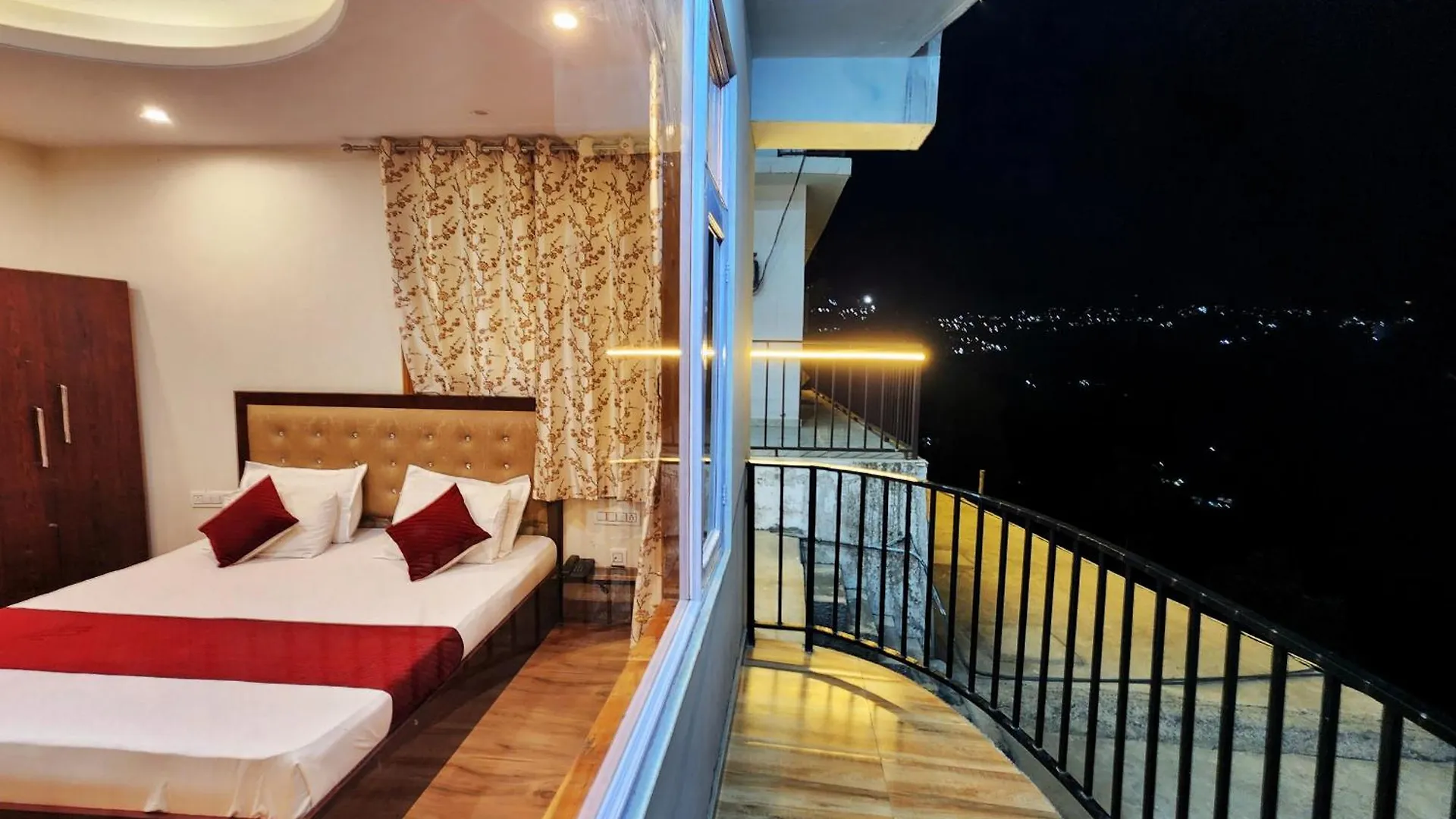 Royal Cedar B&B Simla 0*, Shimla